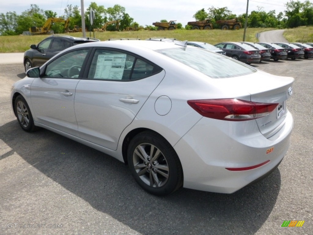 2017 Elantra SE - Silver / Gray photo #9