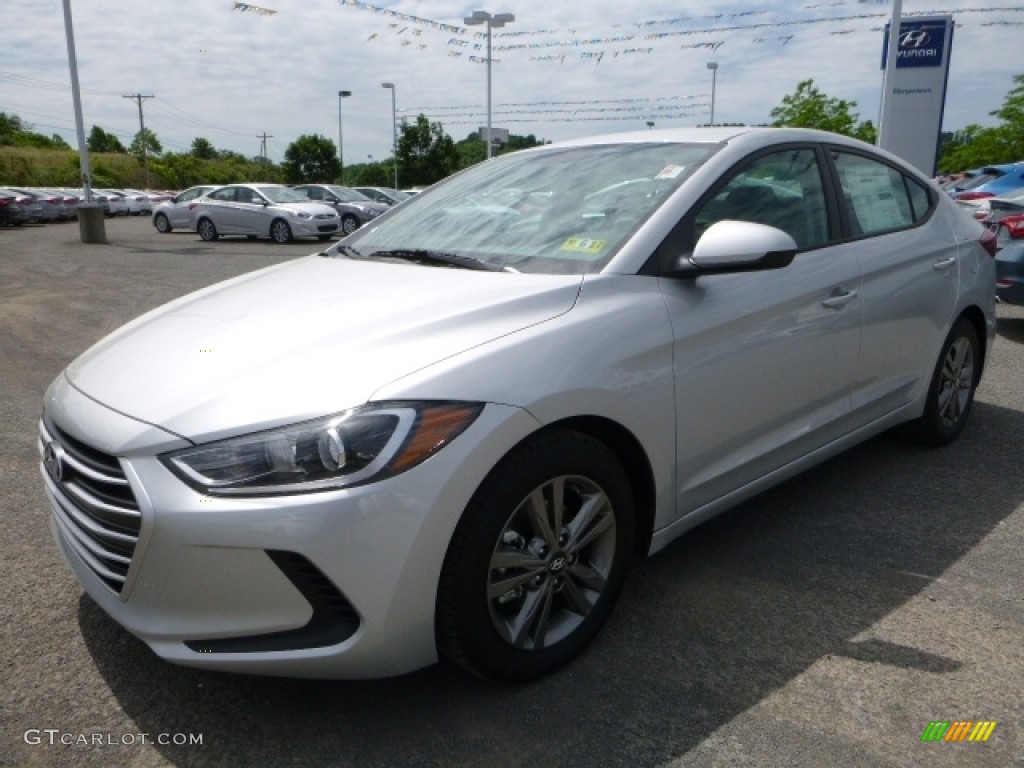 2017 Elantra SE - Silver / Gray photo #11