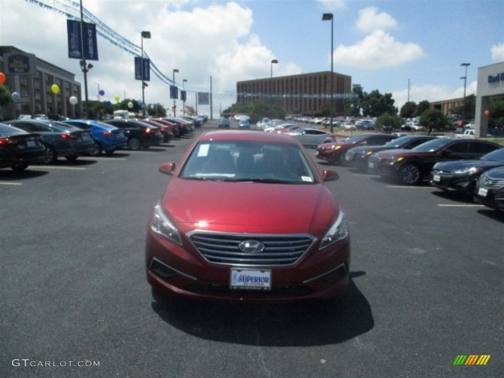 2016 Sonata SE - Venetian Red / Gray photo #2