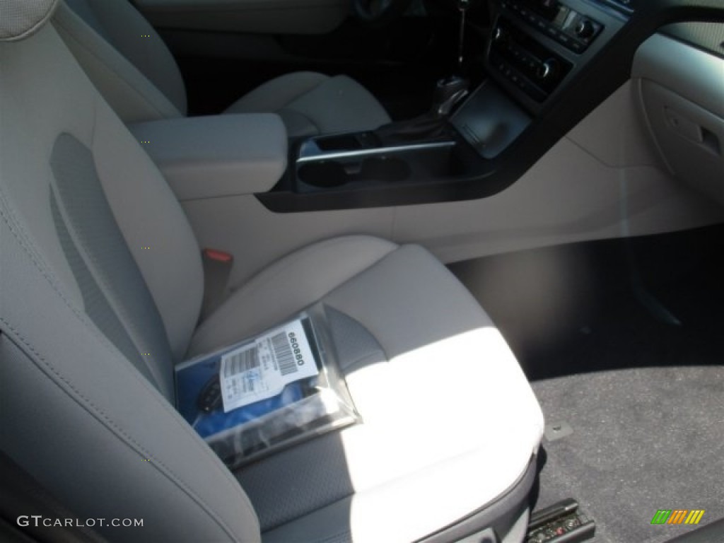 2016 Sonata SE - Venetian Red / Gray photo #12