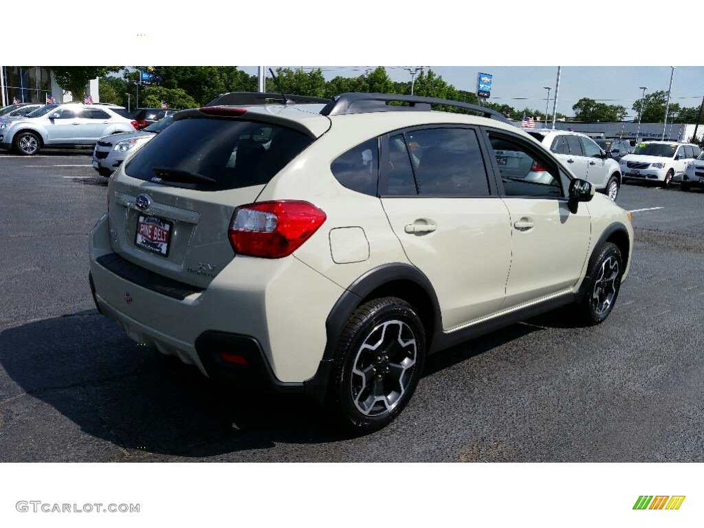 2015 XV Crosstrek 2.0i Premium - Desert Khaki / Black photo #7