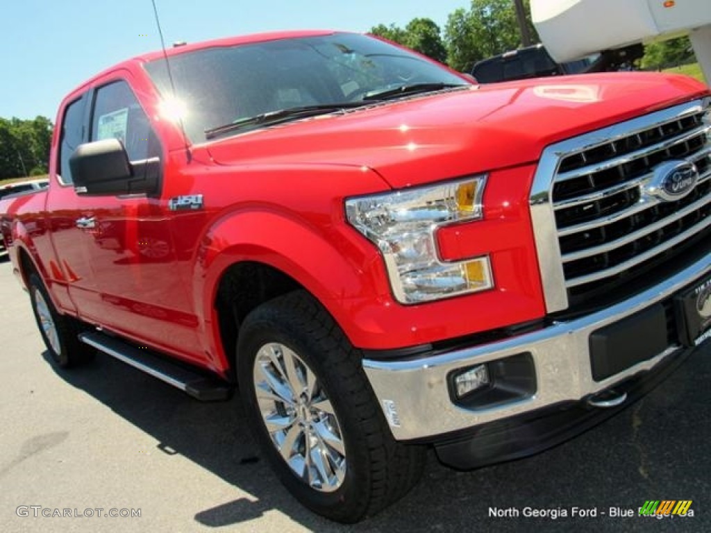 2016 F150 XLT SuperCab 4x4 - Race Red / Medium Earth Gray photo #30