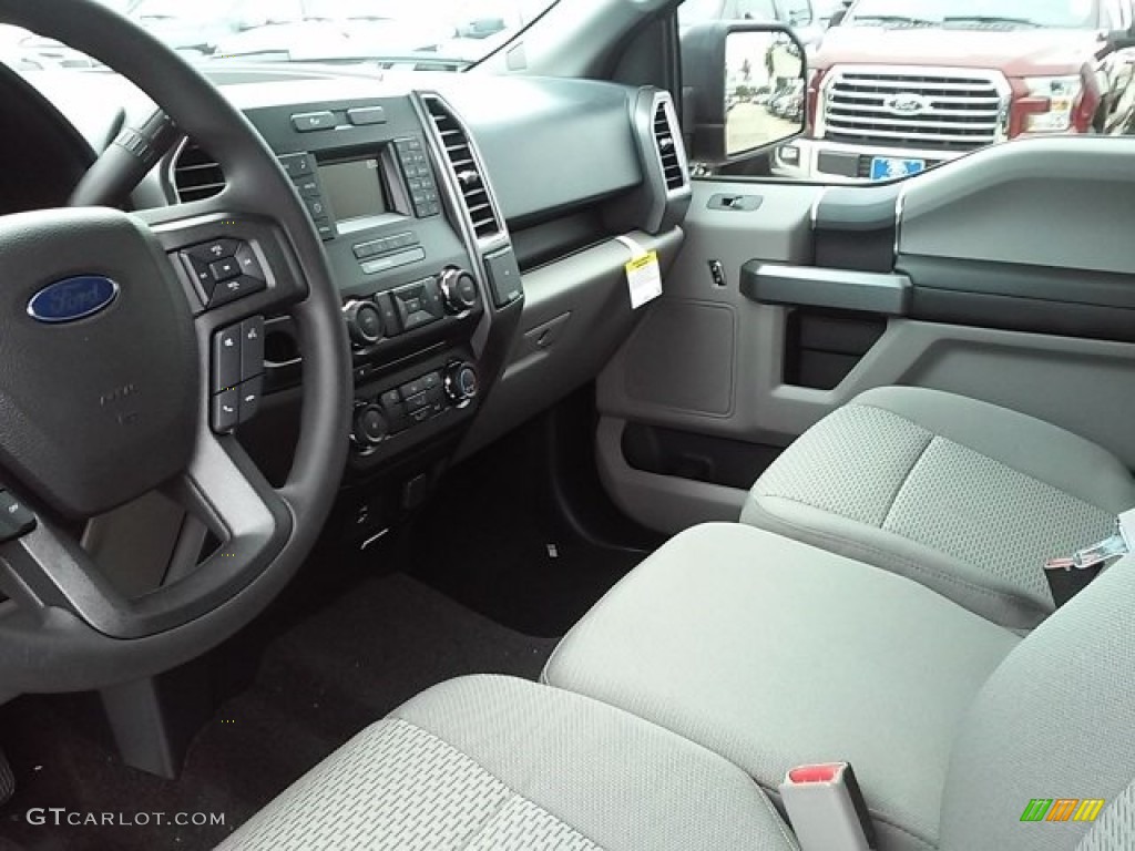 2016 F150 XLT SuperCrew - Ingot Silver / Medium Earth Gray photo #2