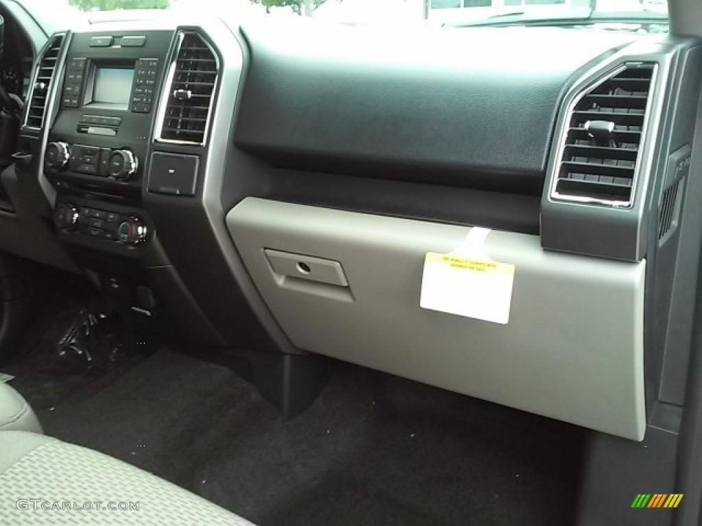 2016 F150 XLT SuperCrew - Ingot Silver / Medium Earth Gray photo #6