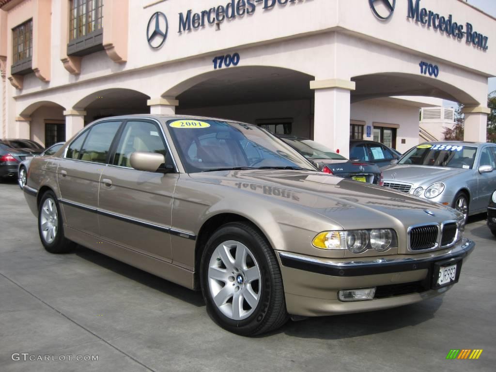 Bmw metallic beige colour