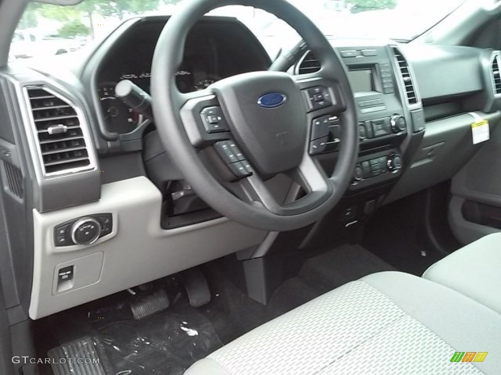 2016 F150 XLT SuperCrew - Ingot Silver / Medium Earth Gray photo #17
