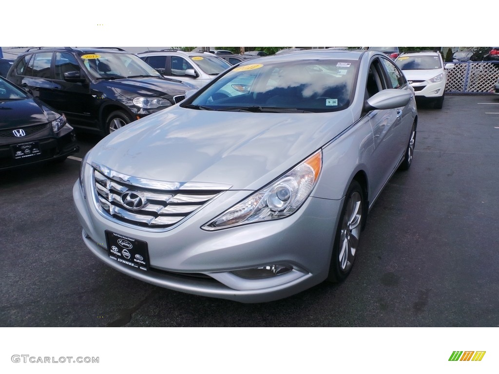 2012 Sonata SE - Radiant Silver / Gray photo #3