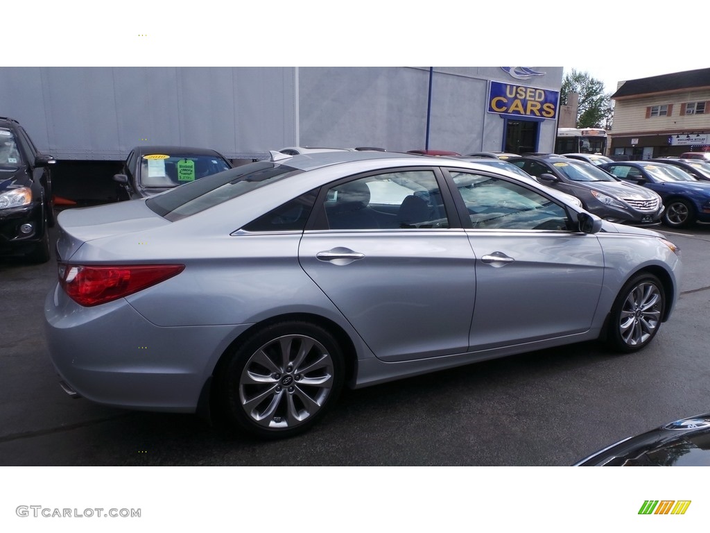 2012 Sonata SE - Radiant Silver / Gray photo #7