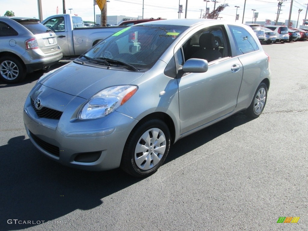 2010 Yaris 3 Door Liftback - Meteorite Metallic / Dark Charcoal photo #2