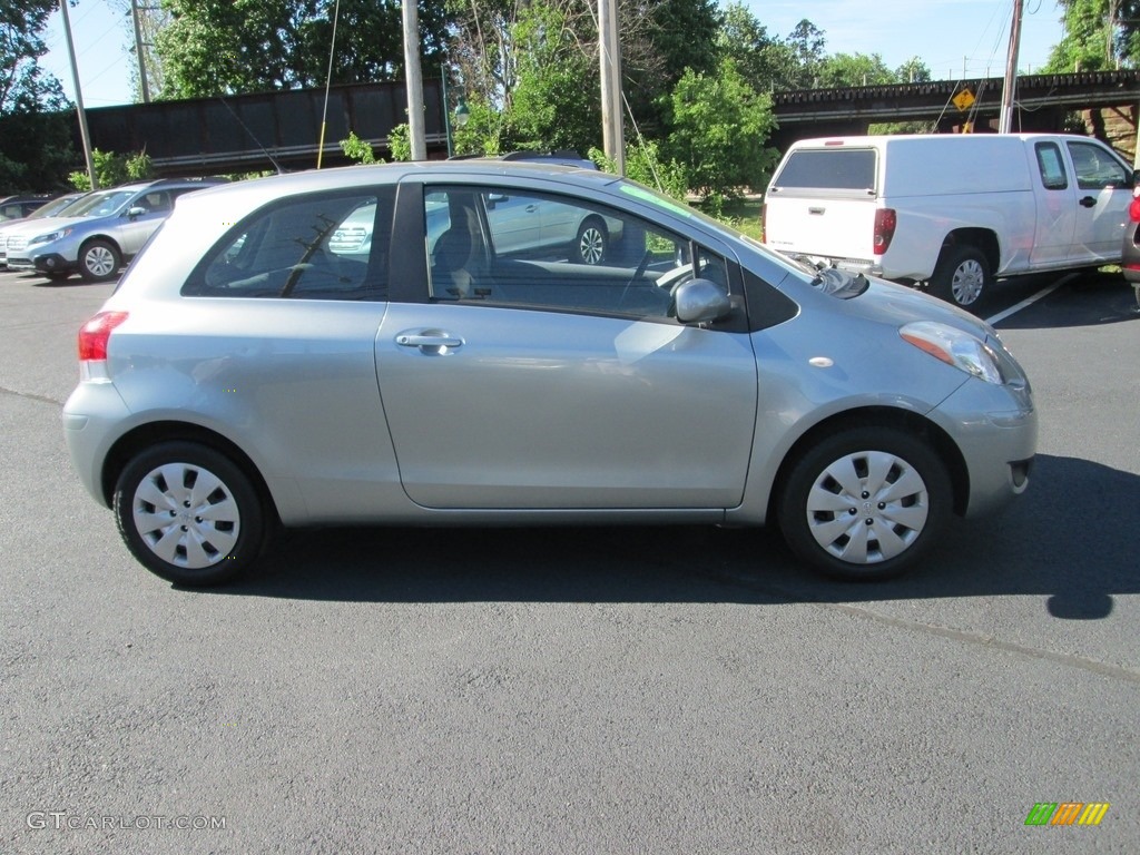 2010 Yaris 3 Door Liftback - Meteorite Metallic / Dark Charcoal photo #5