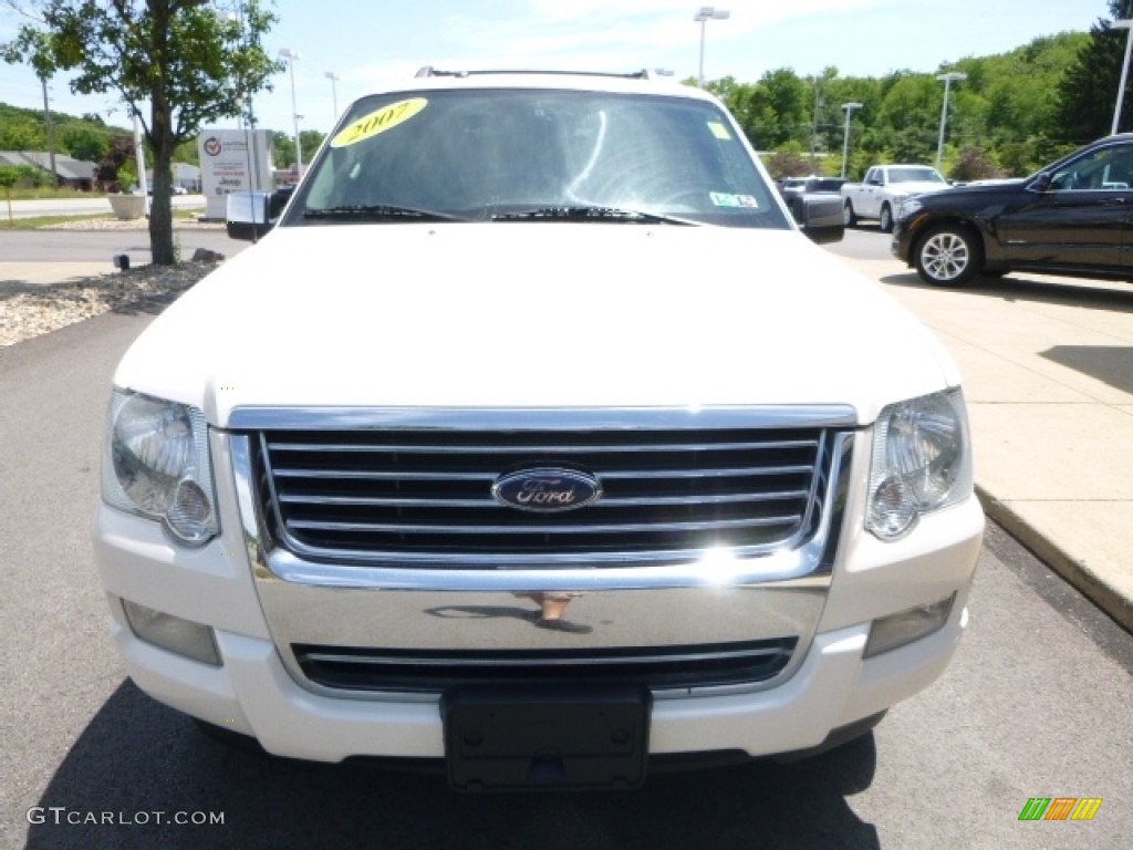 2007 Explorer Limited 4x4 - White Sand Tri-Coat / Black photo #8