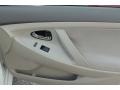Super White - Camry CE Photo No. 9