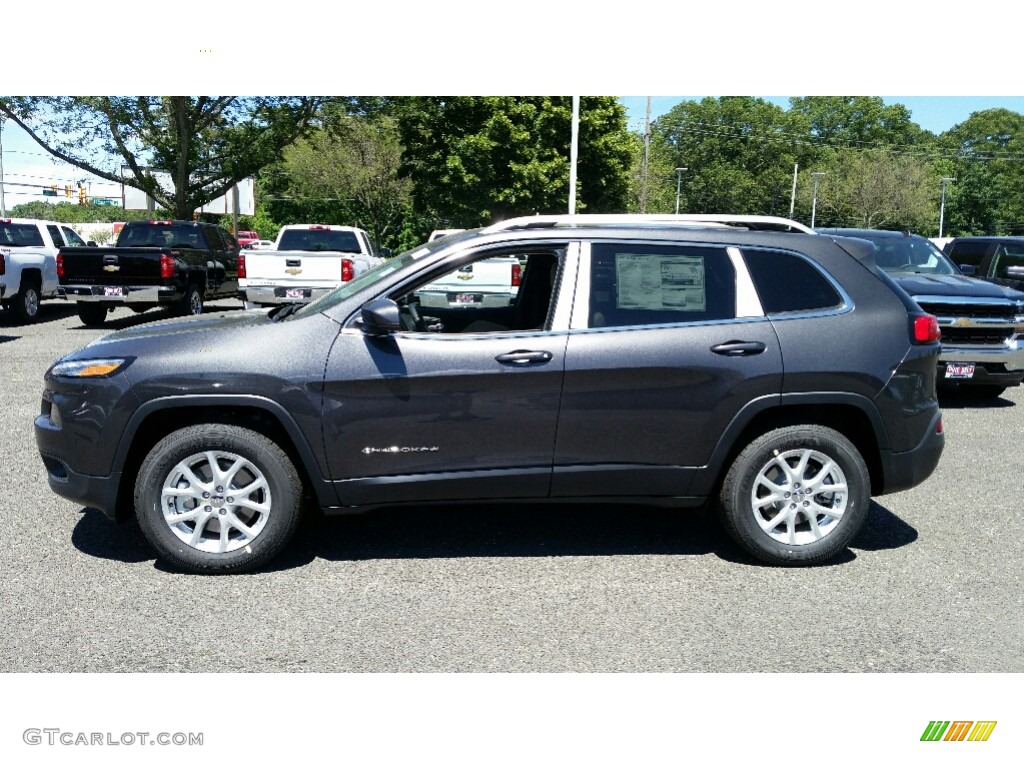 2016 Cherokee Latitude 4x4 - Granite Crystal Metallic / Black/Light Frost Beige photo #3