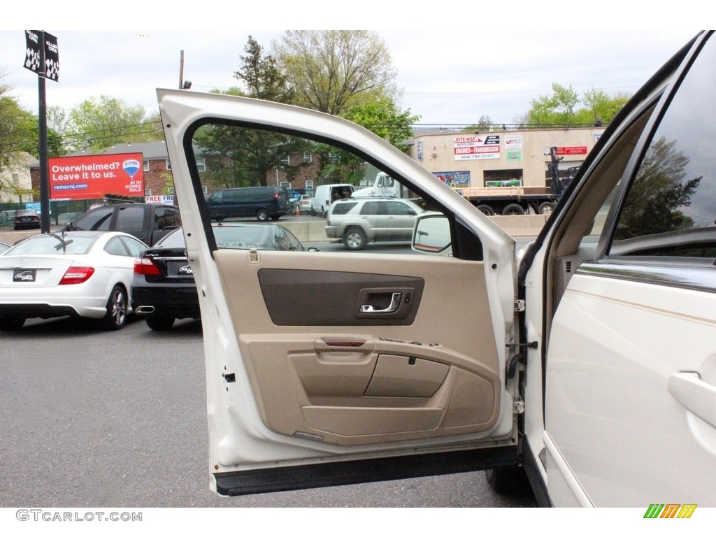 2006 SRX V6 - White Diamond / Cashmere photo #16