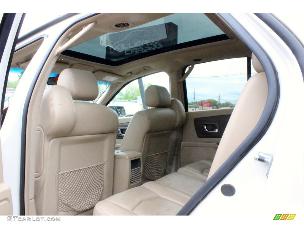 2006 SRX V6 - White Diamond / Cashmere photo #26