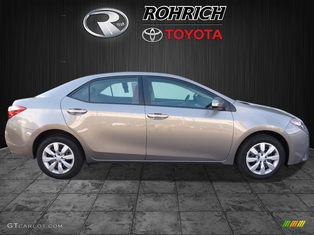2016 Corolla LE - Brown Sugar Metallic / Amber photo #2
