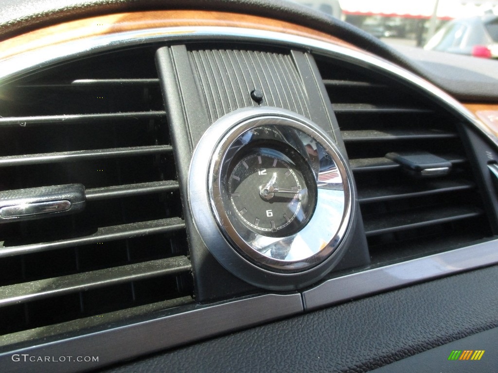 2010 Enclave CXL AWD - Gold Mist Metallic / Cashmere/Cocoa photo #44