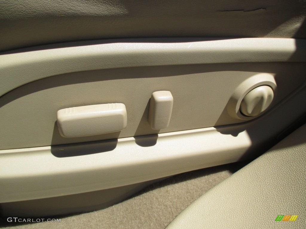 2010 Enclave CXL AWD - Gold Mist Metallic / Cashmere/Cocoa photo #49