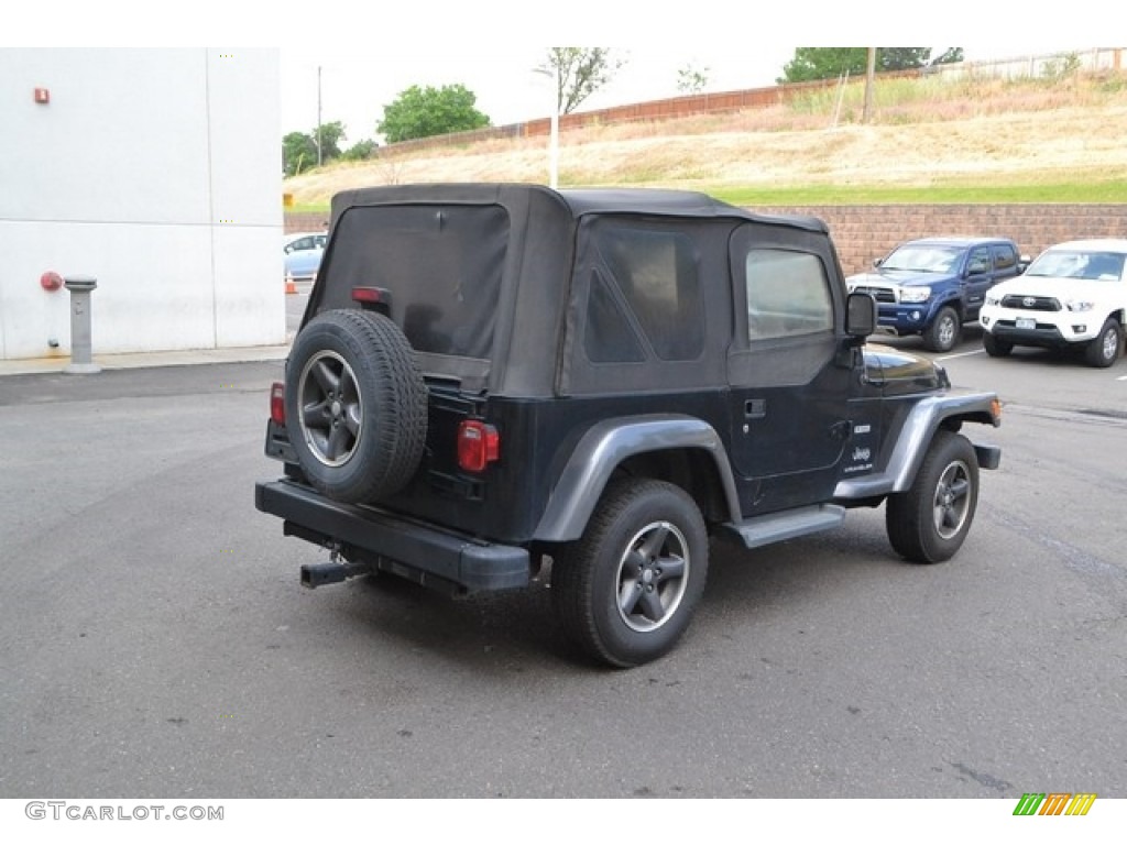 2004 Wrangler X 4x4 - Black / Dark Slate Gray photo #2