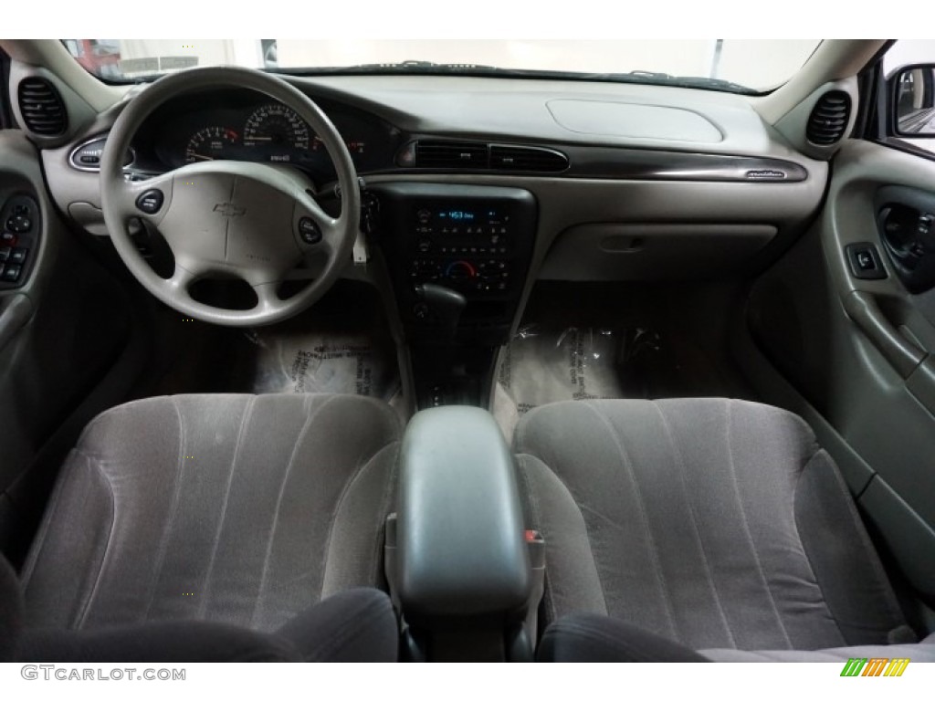 2001 Malibu Sedan - Galaxy Silver Metallic / Gray photo #25