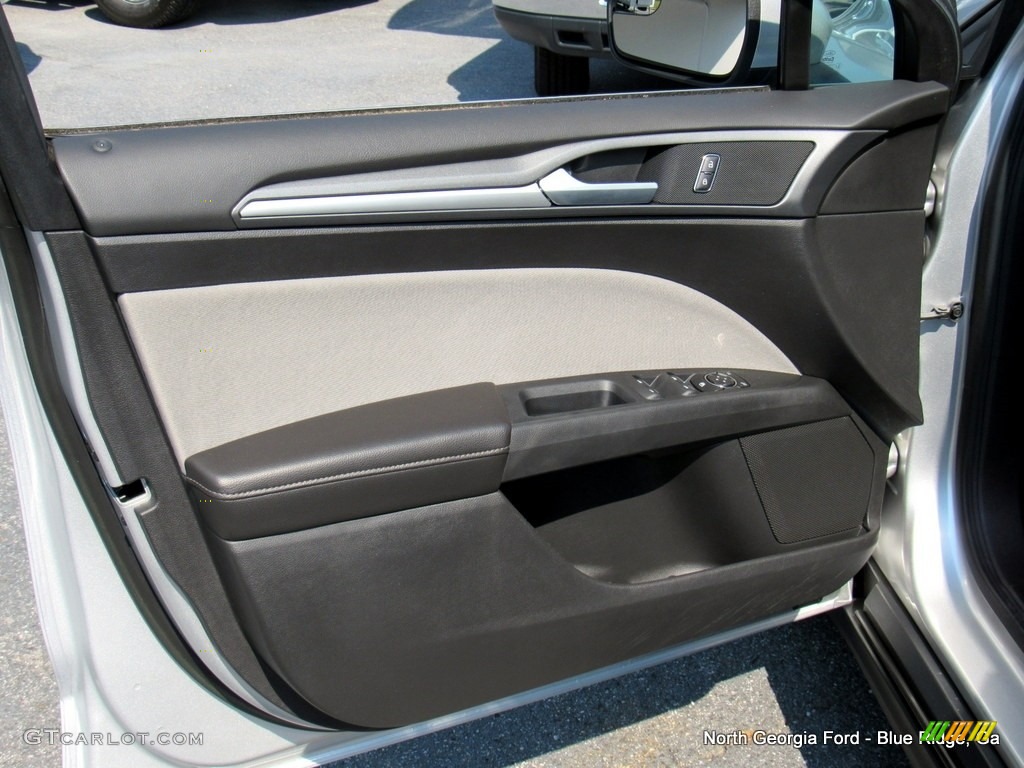 2013 Fusion S - Ingot Silver Metallic / Earth Gray photo #28