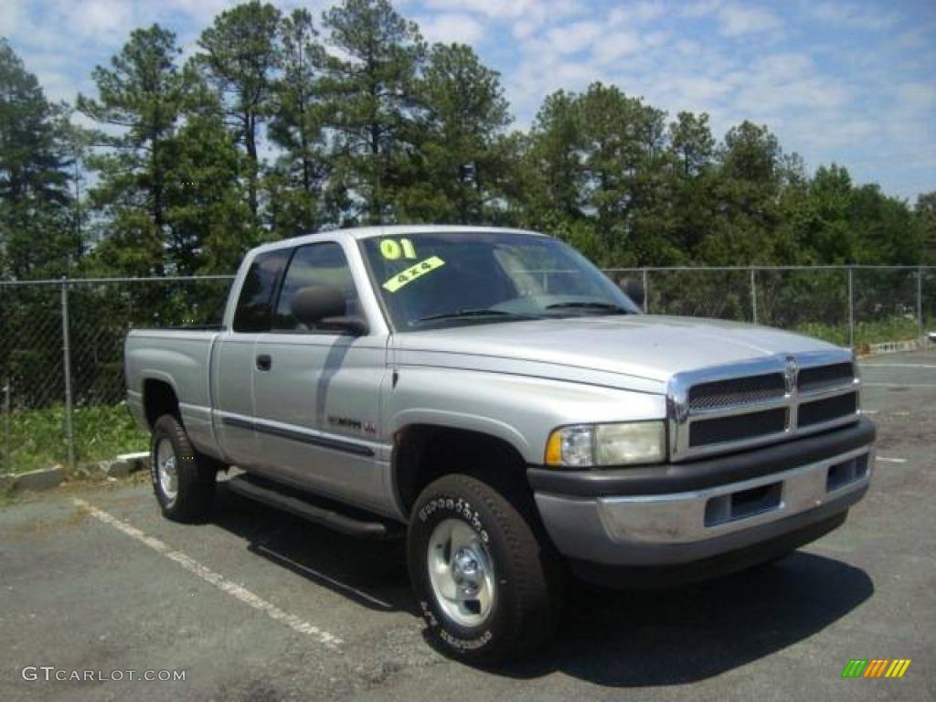 2001 Ram 1500 SLT Club Cab 4x4 - Bright Silver Metallic / Mist Gray photo #3