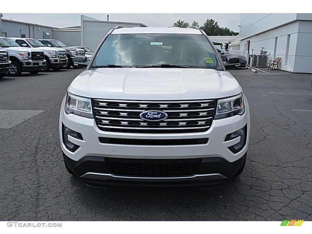 2016 Explorer XLT - White Platinum Metallic Tri-Coat / Medium Light Camel photo #4