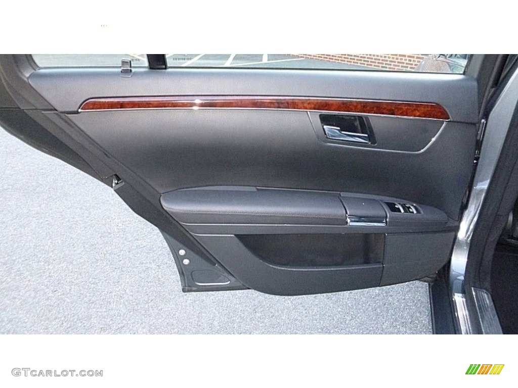 2009 S 550 4Matic Sedan - Flint Grey Metallic / Grey/Dark Grey photo #14