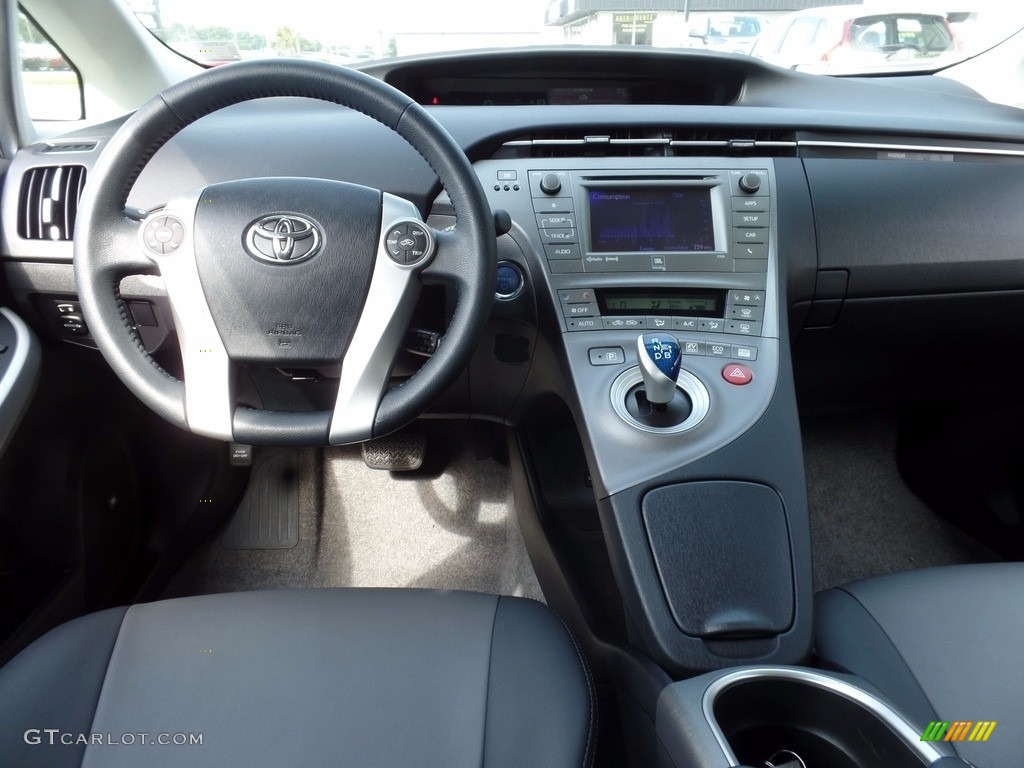 2015 Prius Four Hybrid - Winter Gray Metallic / Dark Gray photo #14