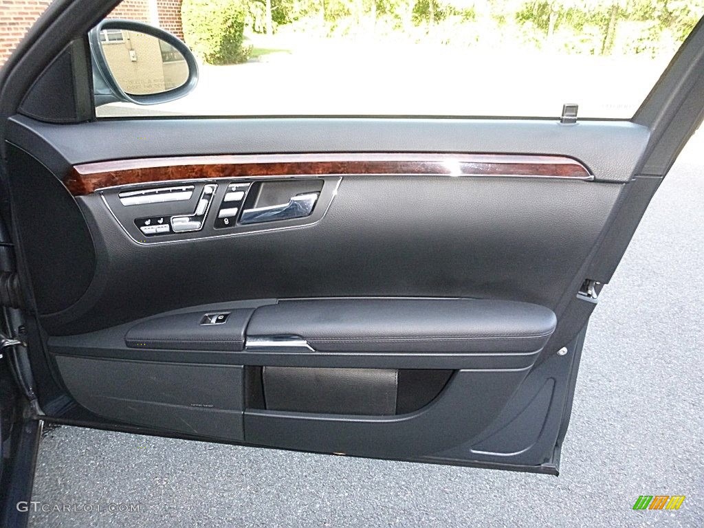 2009 S 550 4Matic Sedan - Flint Grey Metallic / Grey/Dark Grey photo #19