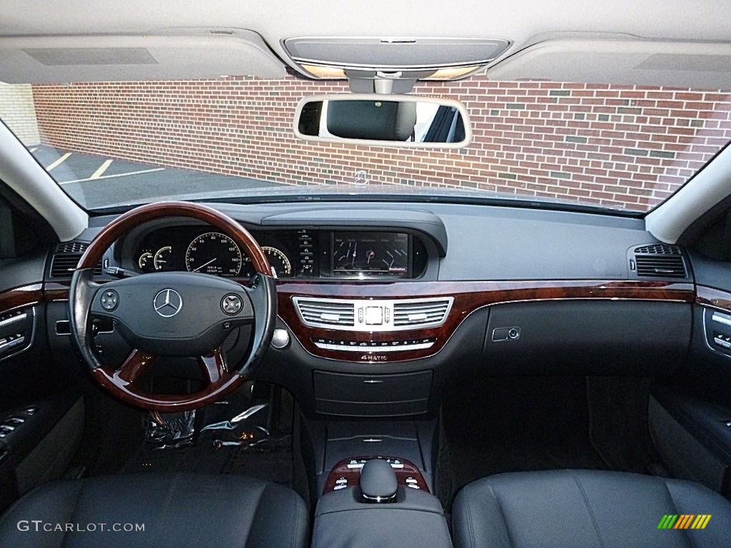 2009 S 550 4Matic Sedan - Flint Grey Metallic / Grey/Dark Grey photo #28