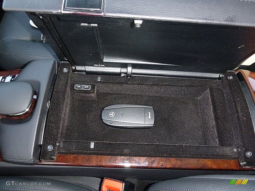 2009 S 550 4Matic Sedan - Flint Grey Metallic / Grey/Dark Grey photo #35