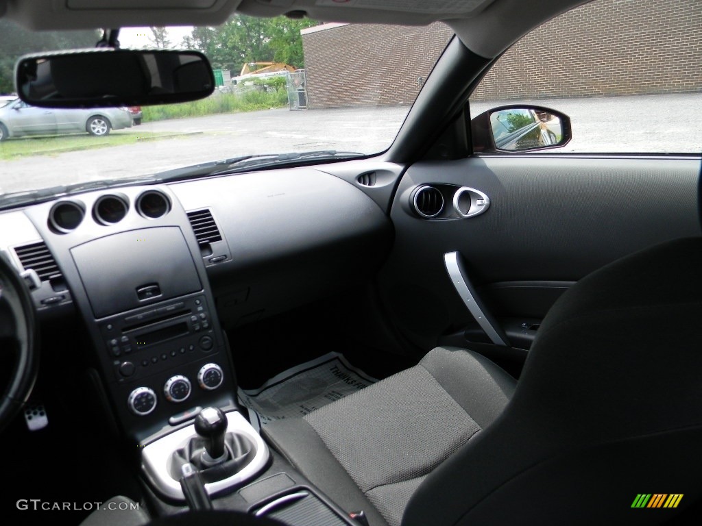 2006 350Z Enthusiast Coupe - Interlagos Fire Metallic / Carbon Black photo #15