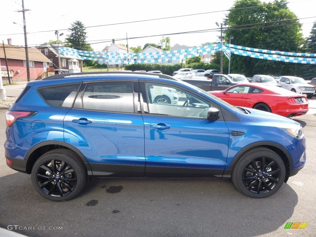 Lightning Blue 2017 Ford Escape SE 4WD Exterior Photo #113729635