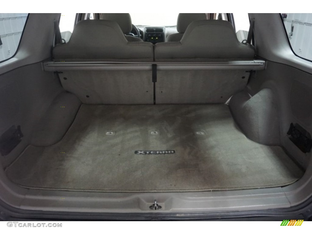 2004 Xterra XE - Silver Lightning Metallic / Sage photo #21