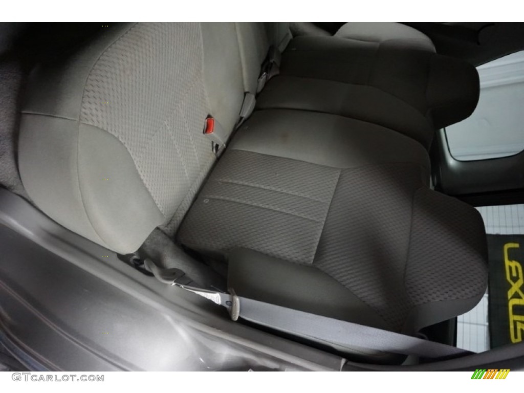 2004 Xterra XE - Silver Lightning Metallic / Sage photo #23