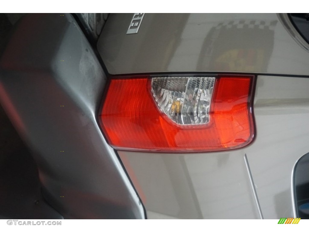 2004 Xterra XE - Silver Lightning Metallic / Sage photo #68