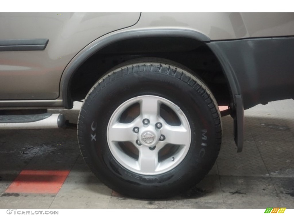 2004 Xterra XE - Silver Lightning Metallic / Sage photo #74