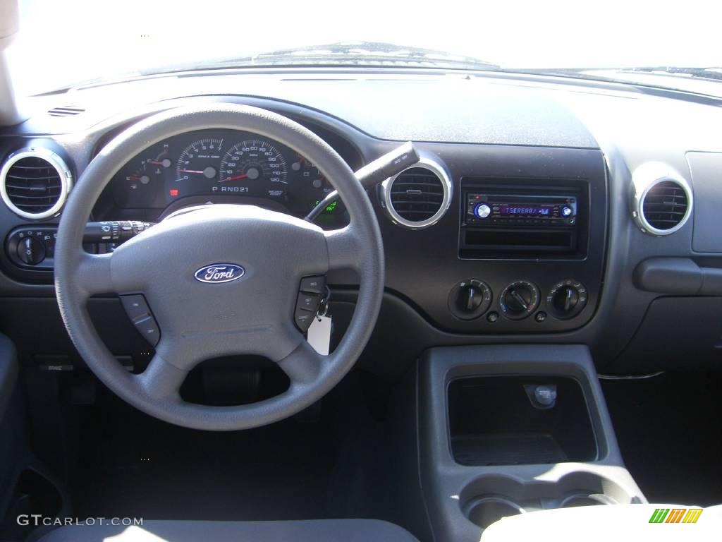 2003 Expedition XLT - Oxford White / Flint Grey photo #9