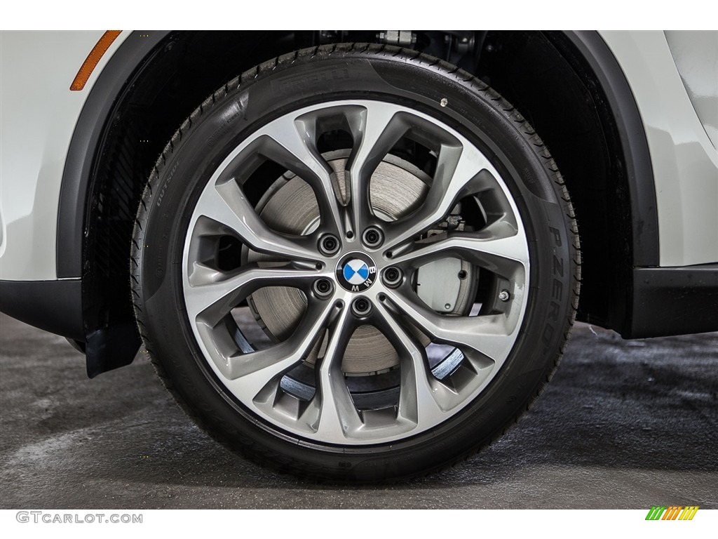2016 BMW X5 xDrive50i Wheel Photos