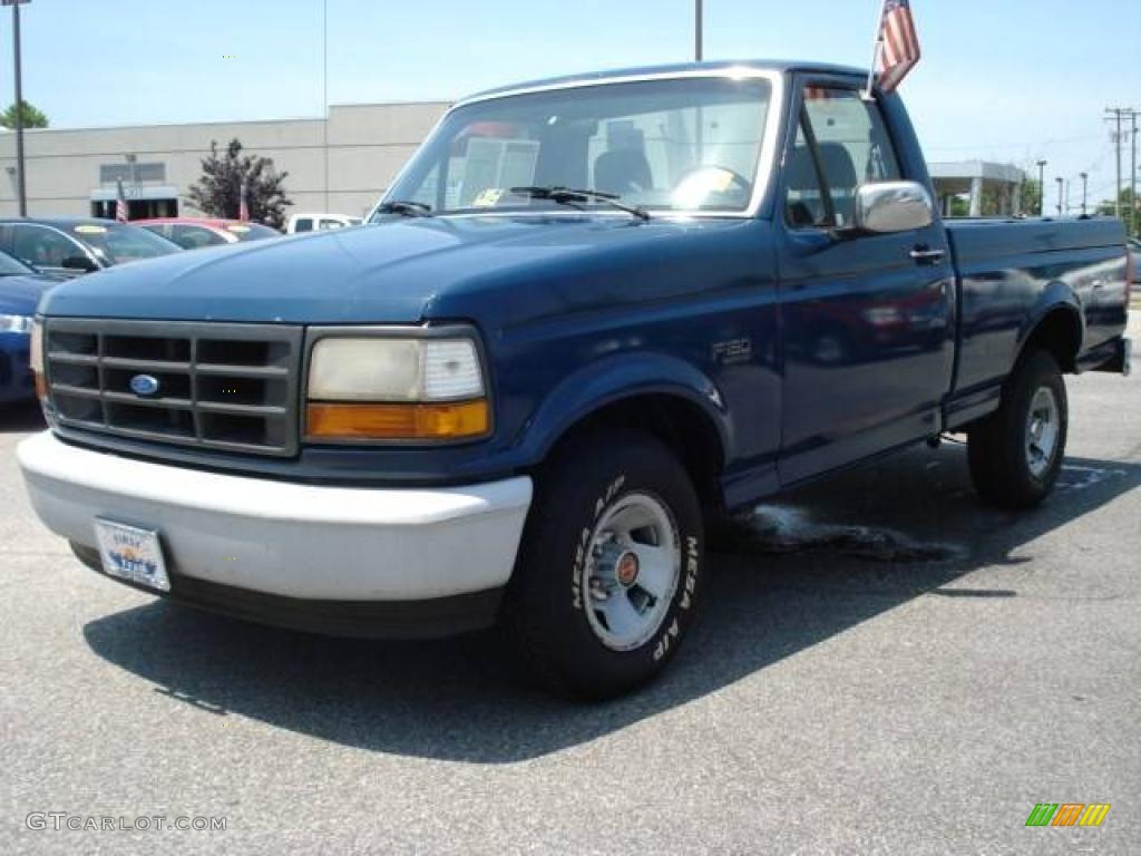 1992 F150 Regular Cab - Medium Cabernet Red Metallic / Grey photo #1