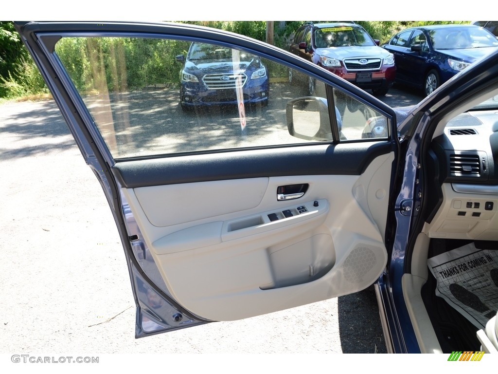 2013 XV Crosstrek 2.0 Premium - Marine Blue Pearl / Ivory photo #20