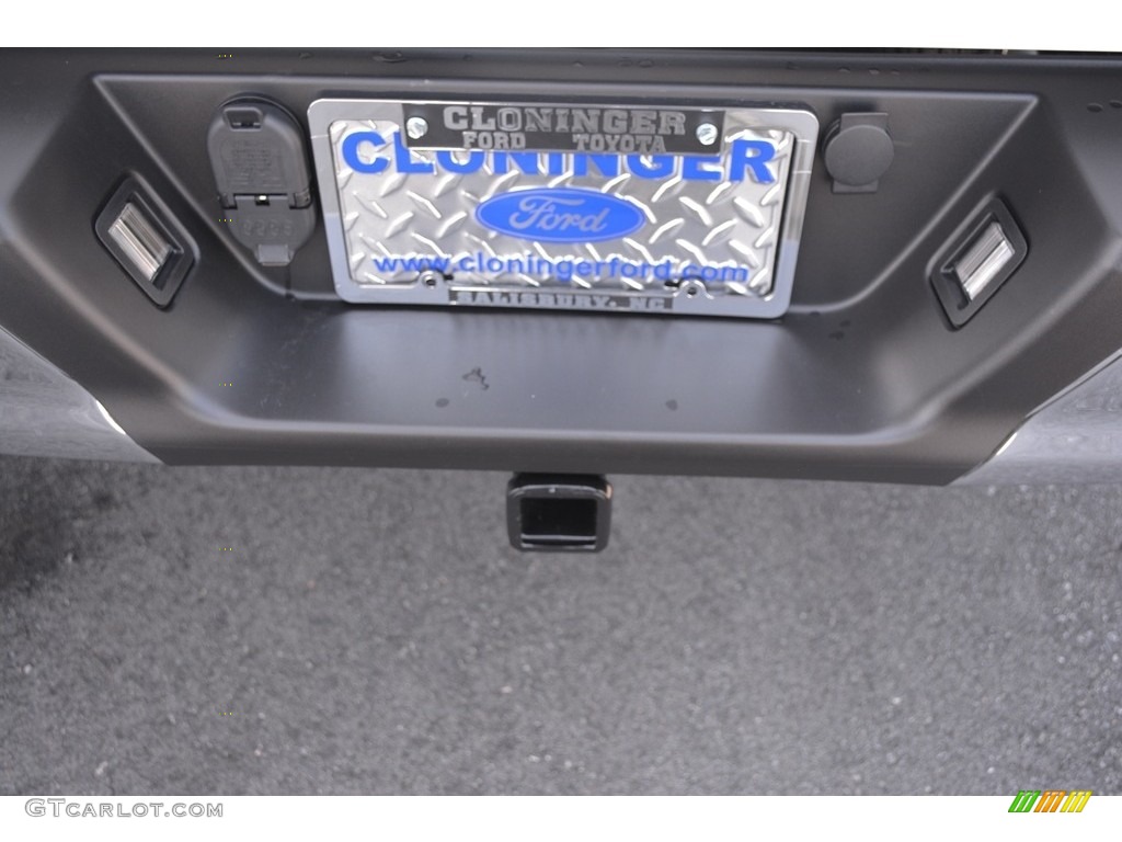 2016 F150 XL Regular Cab 4x4 - Oxford White / Medium Earth Gray photo #5