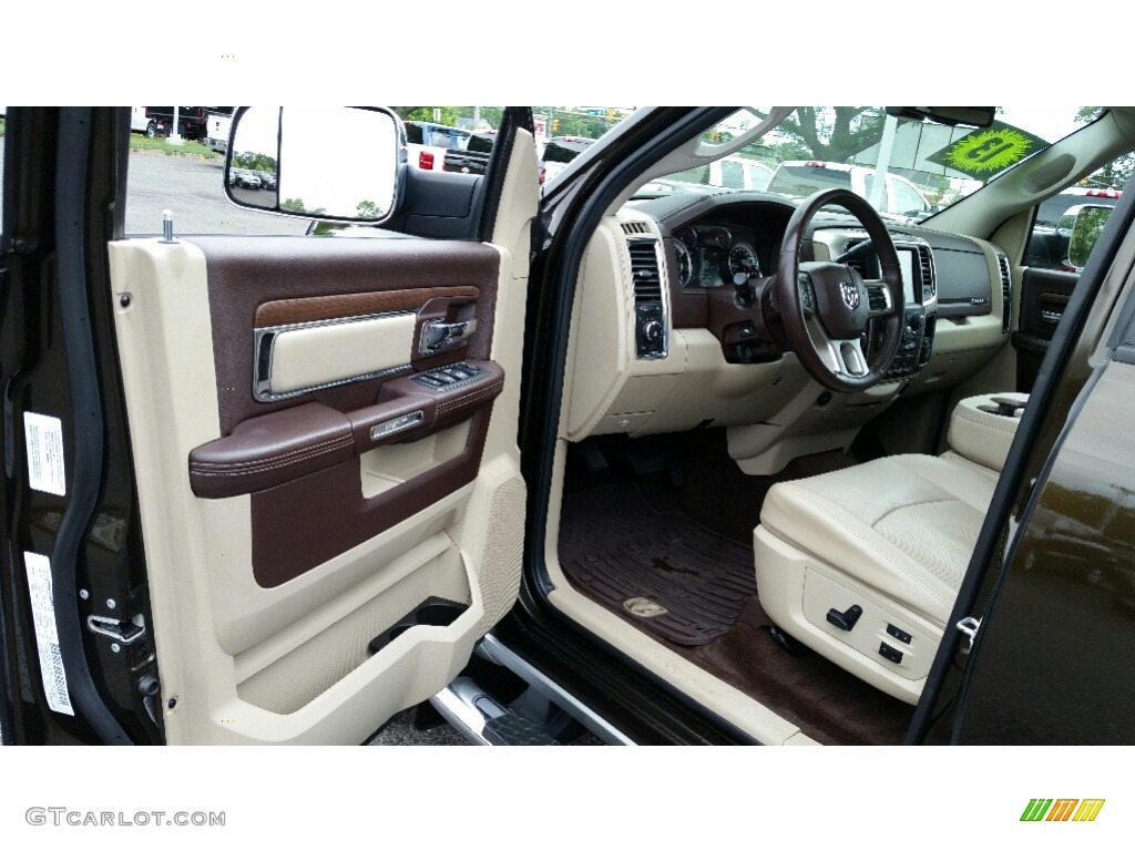 2013 1500 Laramie Crew Cab 4x4 - Western Brown Pearl / Canyon Brown/Light Frost Beige photo #18