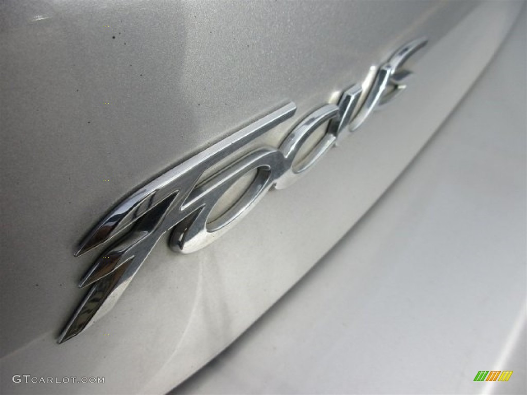 2015 Focus SE Hatchback - Ingot Silver Metallic / Charcoal Black photo #5