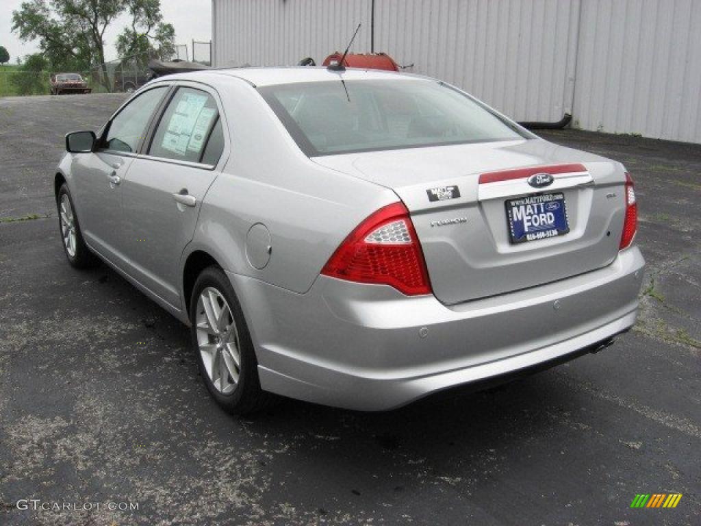 2010 Fusion SEL - Brilliant Silver Metallic / Charcoal Black photo #3