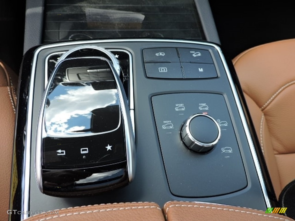 2017 Mercedes-Benz GLS 450 4Matic Controls Photo #113775380