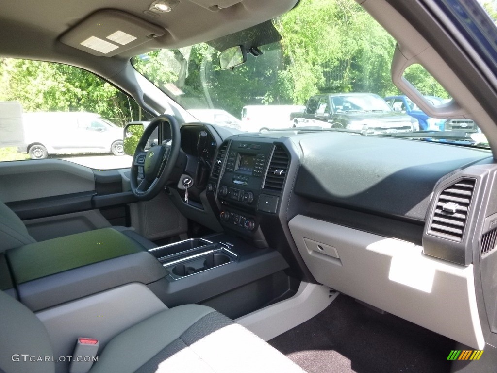 2016 F150 XL SuperCab 4x4 - Blue Jeans / Medium Earth Gray photo #2