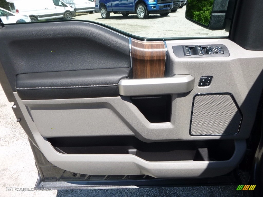 2016 F150 Lariat SuperCrew 4x4 - Magnetic / Medium Earth Gray photo #13