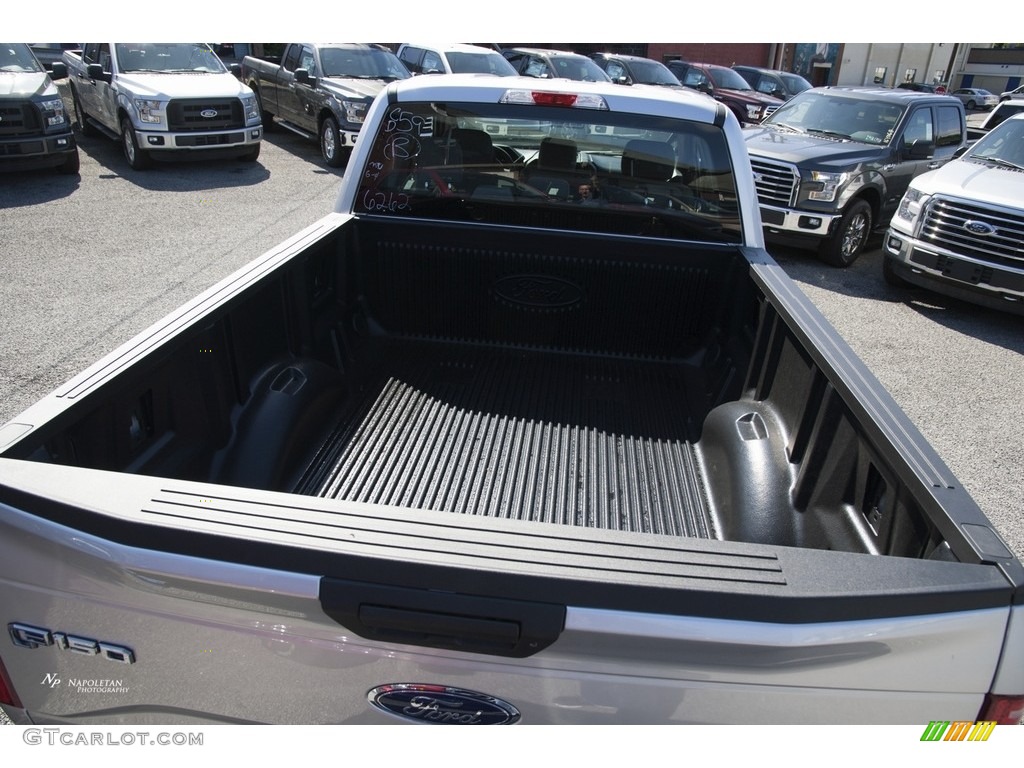 2016 F150 XL SuperCab 4x4 - Ingot Silver / Medium Earth Gray photo #3